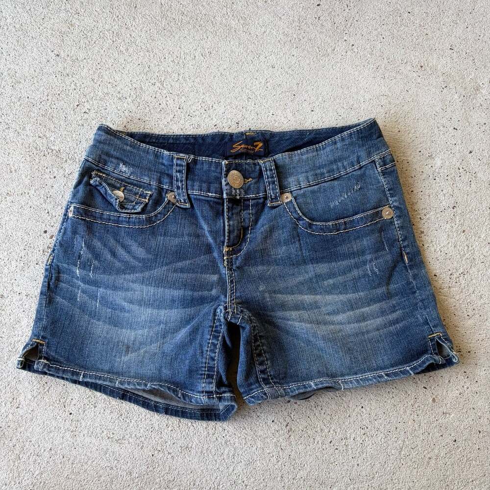 2000s Y2K Low Rise Denim Shorts